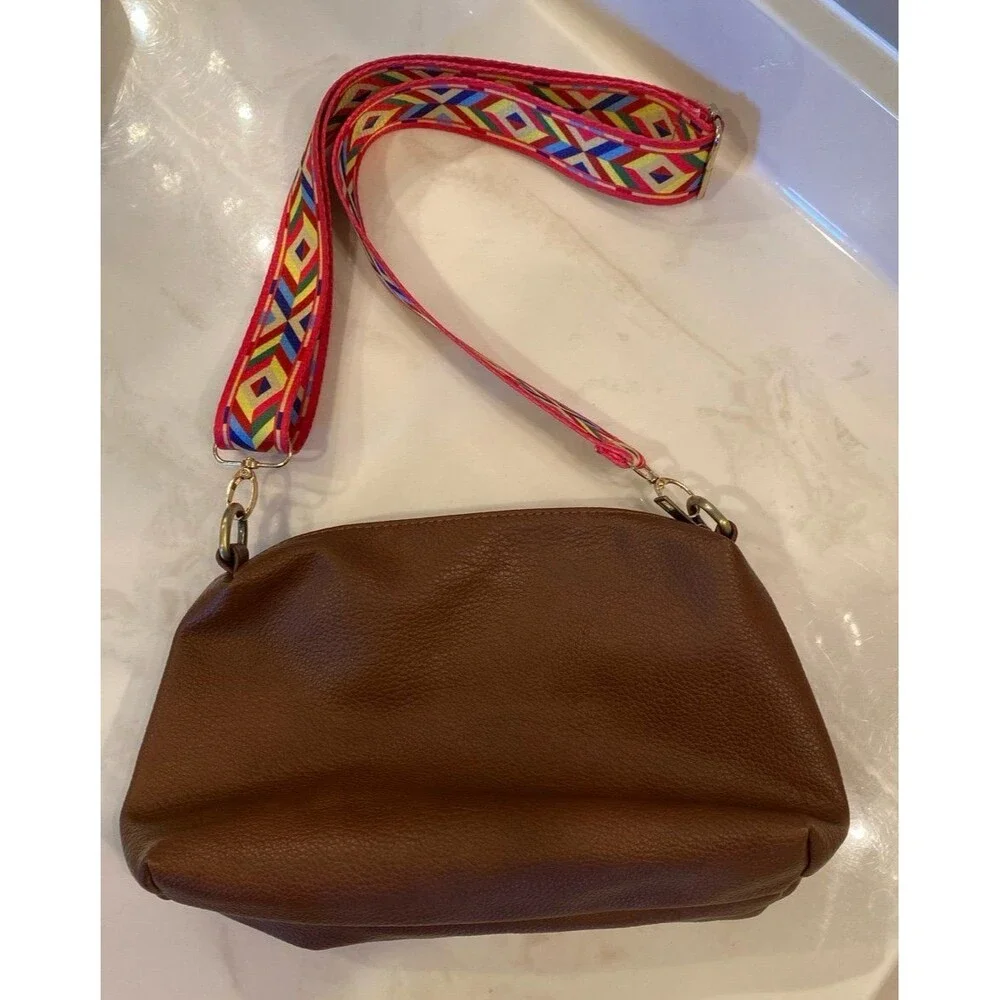 JOY SUSAN CROSSBODY BAG BROWN‎ VEGAN SAFE LEATHER ZIPPER TOP ADJUSTABLE STRAP